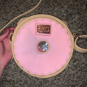 Loungefly Bags - Loungefly Hello Kitty Donut purse Loungefly Bags - Loungefly Hello Kitty Donut purse